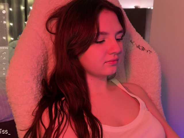 -FoxAlisa-'s BongaCams show and profile