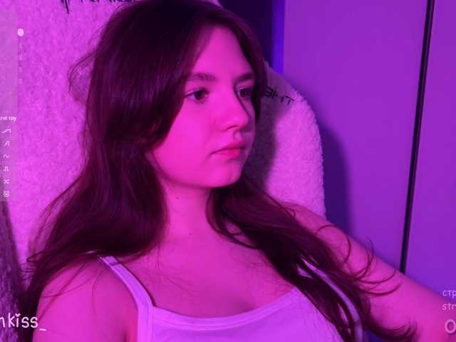 -FoxAlisa-'s BongaCams show and profile