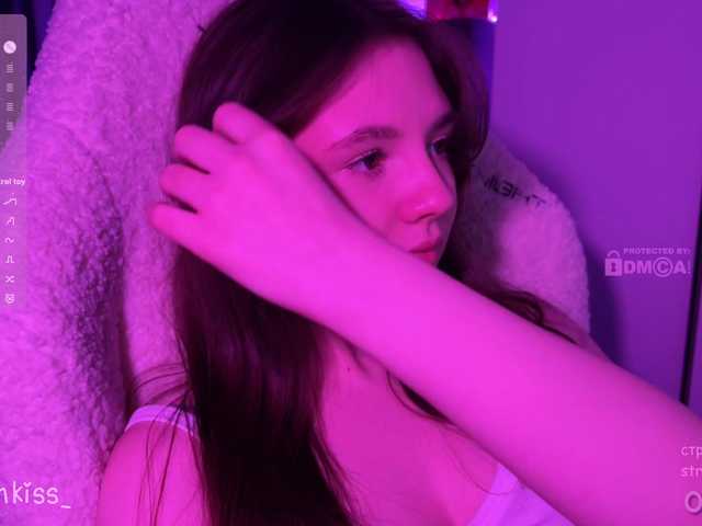 -FoxAlisa-'s BongaCams show and profile