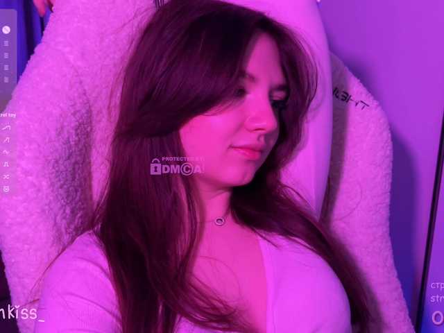 -FoxAlisa-'s BongaCams show and profile