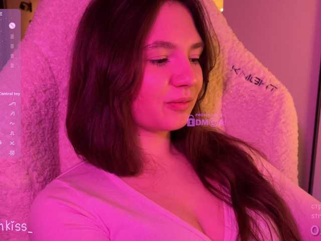 -FoxAlisa-'s BongaCams show and profile