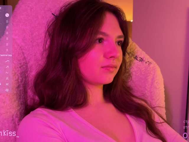 -FoxAlisa-'s BongaCams show and profile