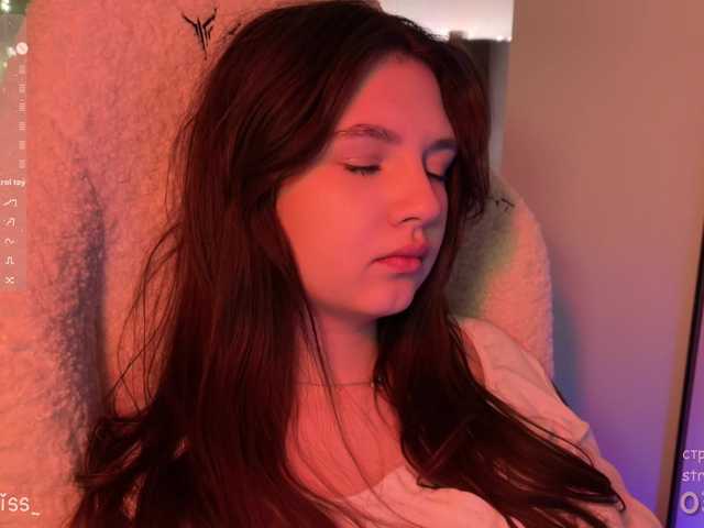 -FoxAlisa-'s BongaCams show and profile