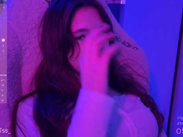 -FoxAlisa-'s BongaCams show and profile