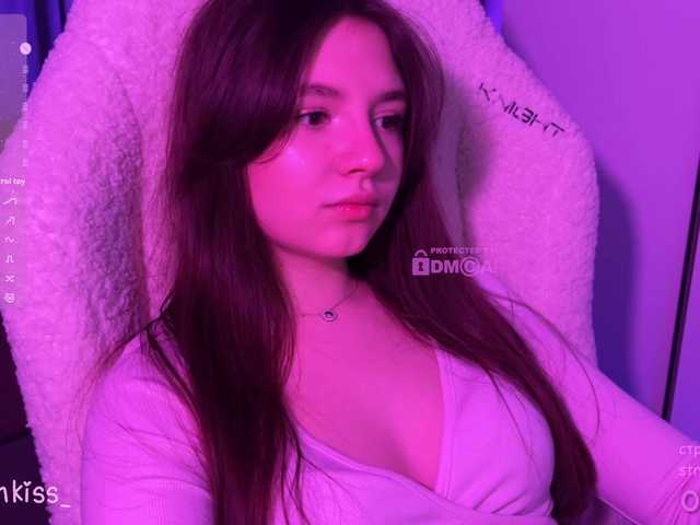 -FoxAlisa-'s BongaCams show and profile