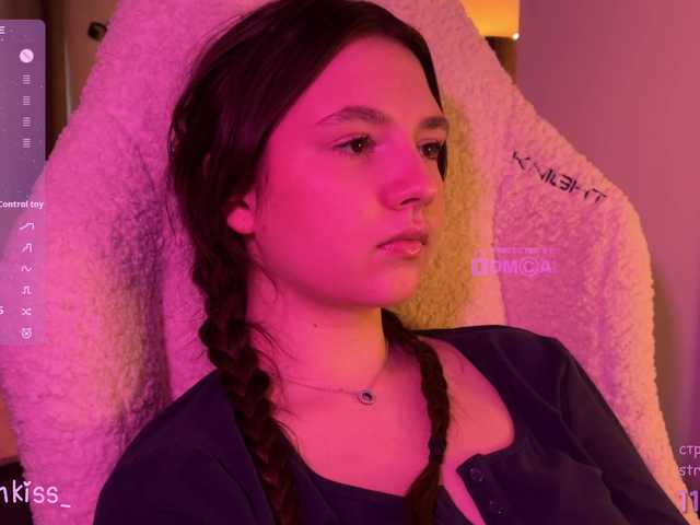 -FoxAlisa-'s BongaCams show and profile