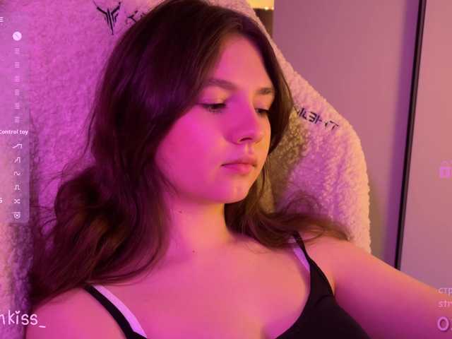 -FoxAlisa-'s BongaCams show and profile