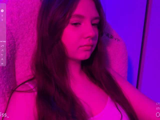 -FoxAlisa-'s BongaCams show and profile