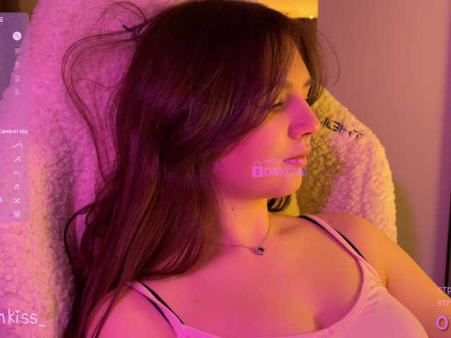 -FoxAlisa-'s BongaCams show and profile