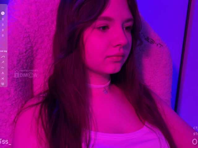 -FoxAlisa-'s BongaCams show and profile