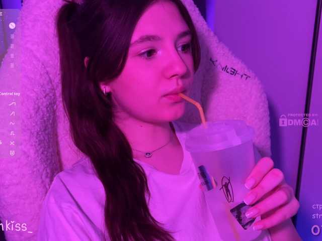 -FoxAlisa-'s BongaCams show and profile