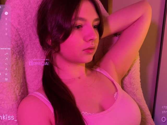 -FoxAlisa-'s BongaCams show and profile