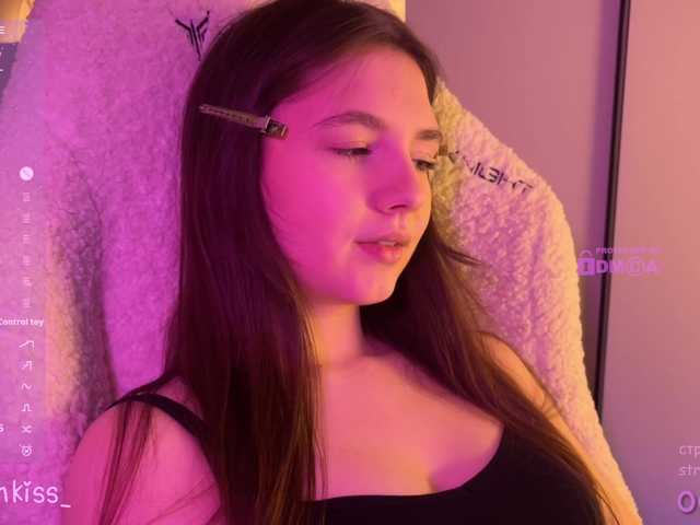 -FoxAlisa-'s BongaCams show and profile