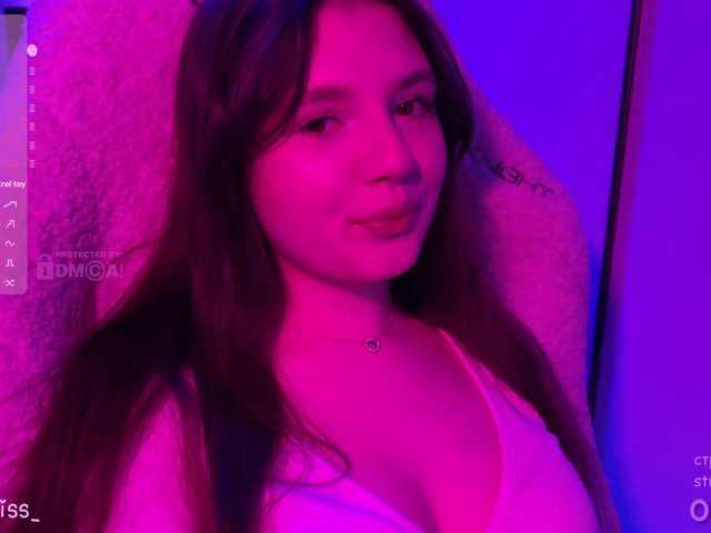 -FoxAlisa-'s BongaCams show and profile