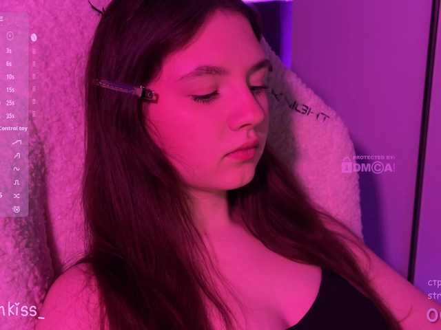 -FoxAlisa-'s BongaCams show and profile