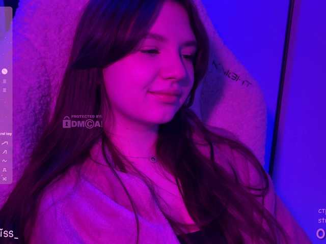 -FoxAlisa-'s BongaCams show and profile