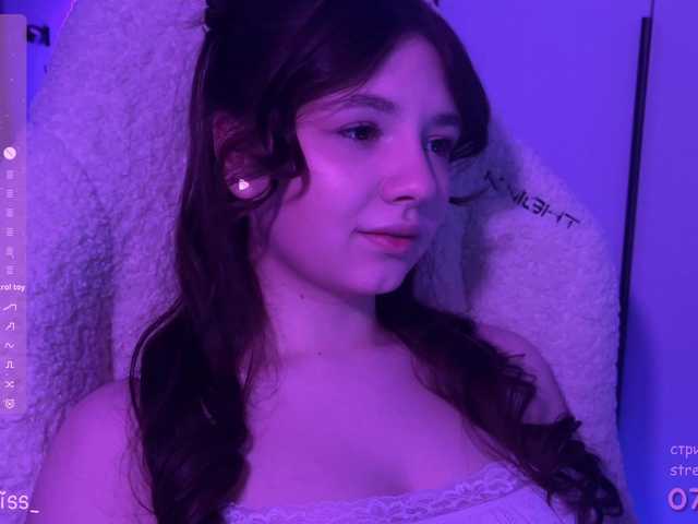 -FoxAlisa-'s BongaCams show and profile