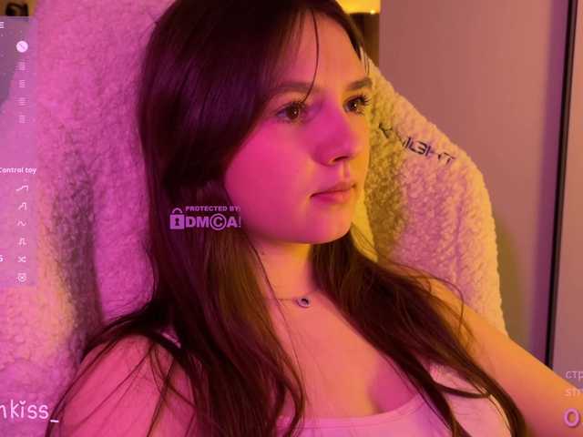 -FoxAlisa-'s BongaCams show and profile