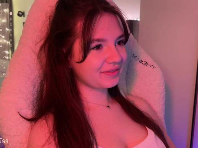 -FoxAlisa-'s BongaCams show and profile