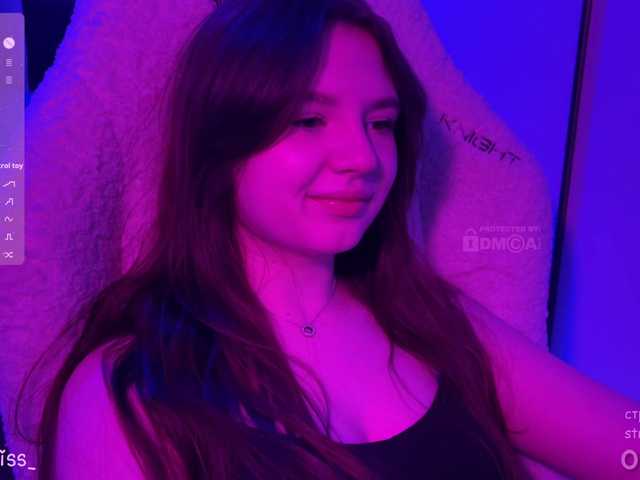 -FoxAlisa-'s BongaCams show and profile