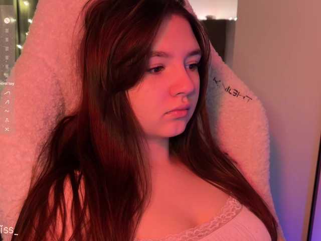 -FoxAlisa-'s BongaCams show and profile