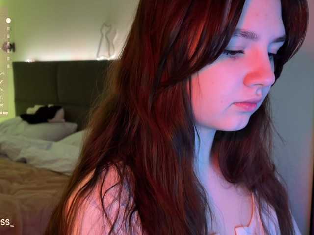 -FoxAlisa-'s BongaCams show and profile