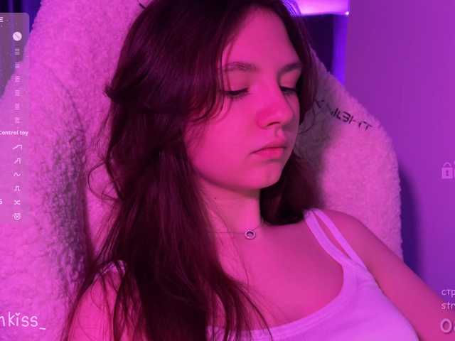 -FoxAlisa-'s BongaCams show and profile