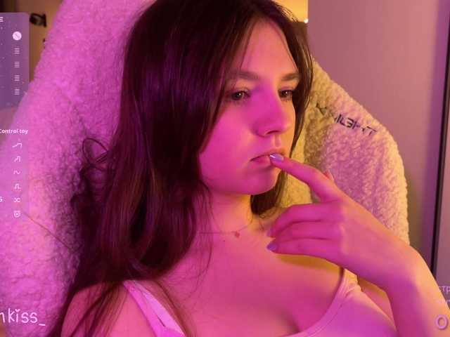-FoxAlisa-'s BongaCams show and profile
