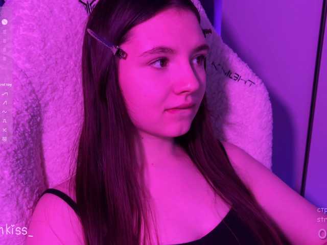 -FoxAlisa-'s BongaCams show and profile