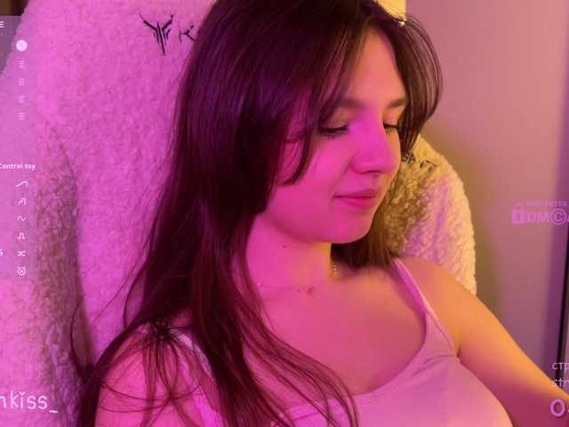 -FoxAlisa-'s BongaCams show and profile