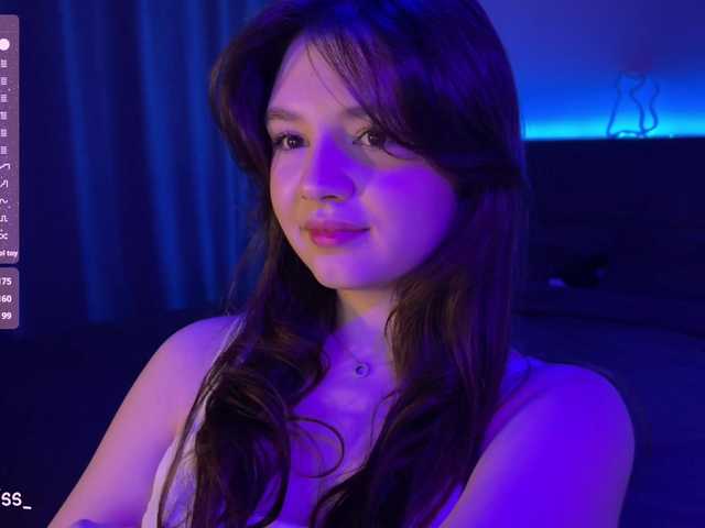 -FoxAlisa-'s BongaCams show and profile