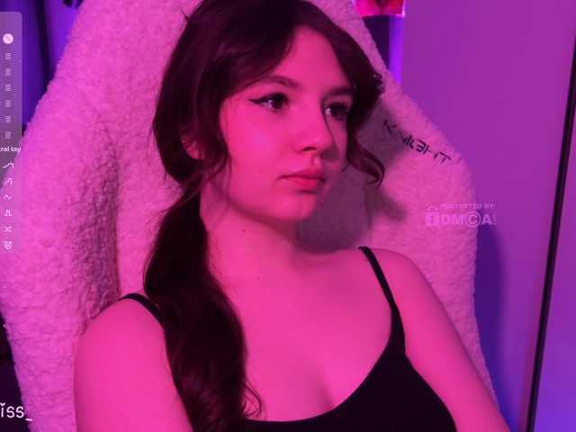 -FoxAlisa-'s BongaCams show and profile