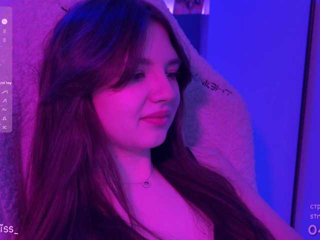 -FoxAlisa-'s BongaCams show and profile