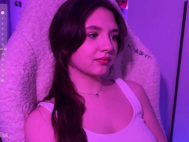 -FoxAlisa-'s BongaCams show and profile