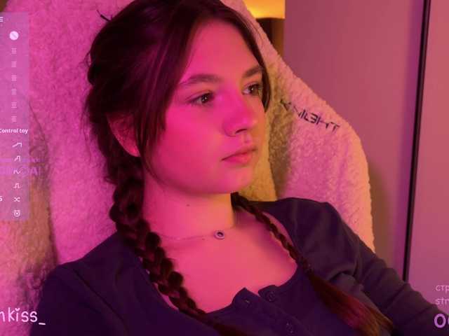 -FoxAlisa-'s BongaCams show and profile