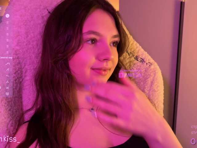 -FoxAlisa-'s BongaCams show and profile