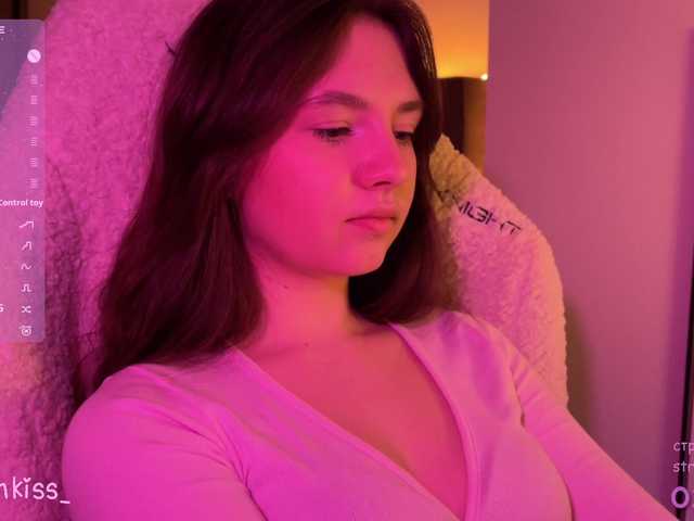 -FoxAlisa-'s BongaCams show and profile