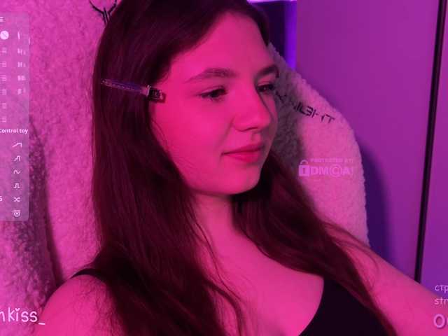 -FoxAlisa-'s BongaCams show and profile