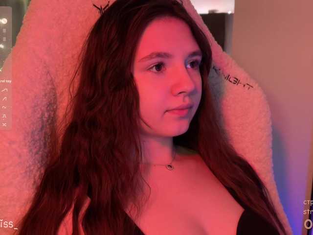 -FoxAlisa-'s BongaCams show and profile