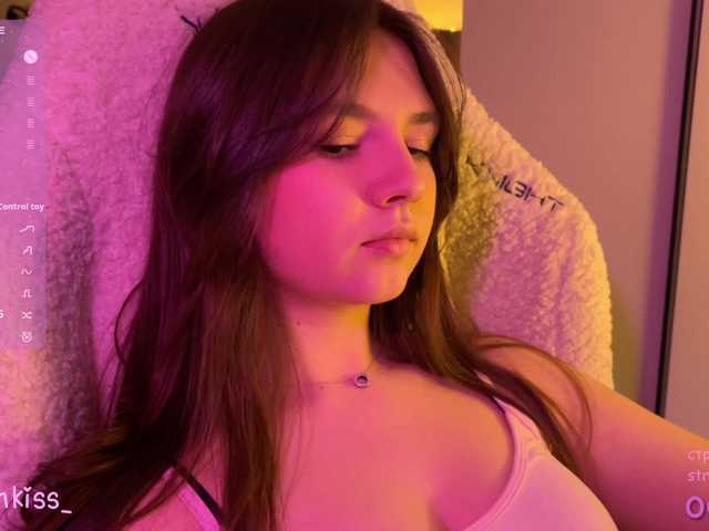 -FoxAlisa-'s BongaCams show and profile