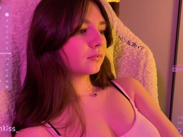 -FoxAlisa-'s BongaCams show and profile