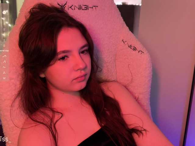 -FoxAlisa-'s BongaCams show and profile
