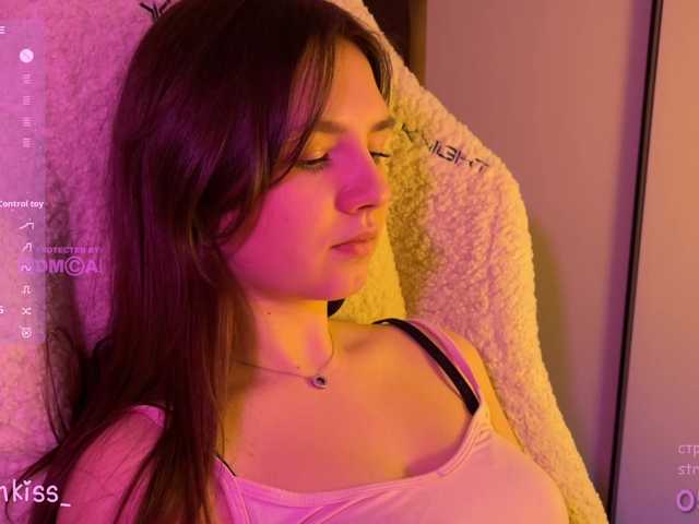 -FoxAlisa-'s BongaCams show and profile