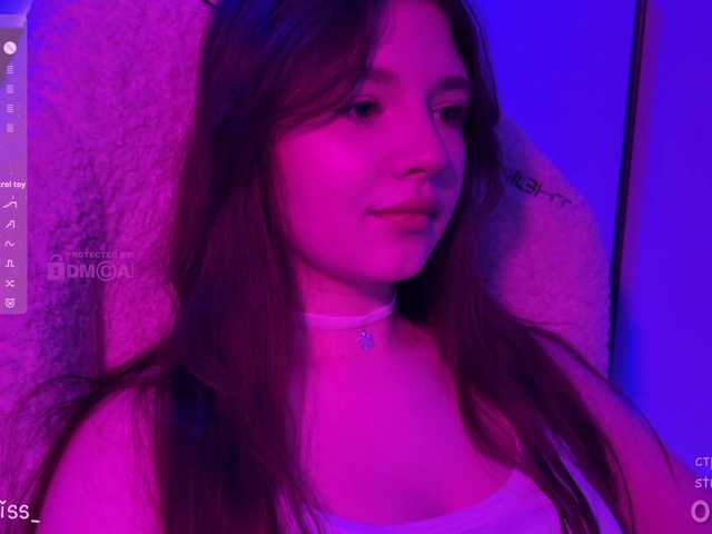 -FoxAlisa-'s BongaCams show and profile