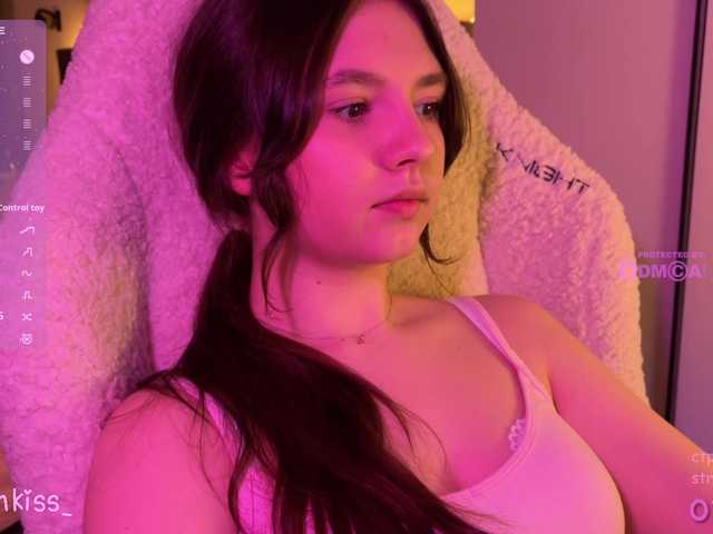 -FoxAlisa-'s BongaCams show and profile