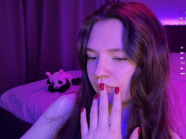 -FoxAlisa-'s BongaCams show and profile