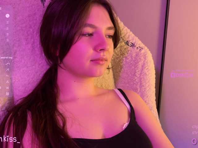 -FoxAlisa-'s BongaCams show and profile