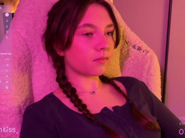 -FoxAlisa-'s BongaCams show and profile