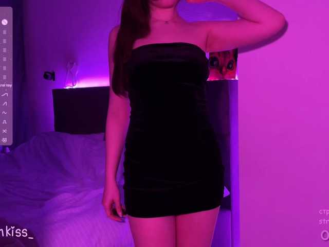 -FoxAlisa-'s BongaCams show and profile