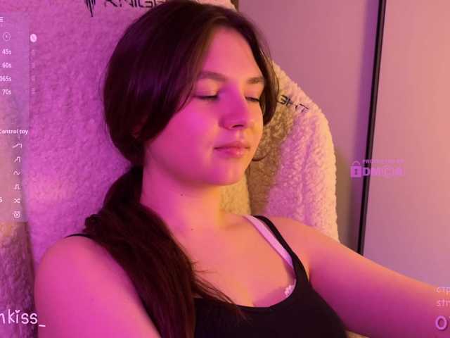 -FoxAlisa-'s BongaCams show and profile